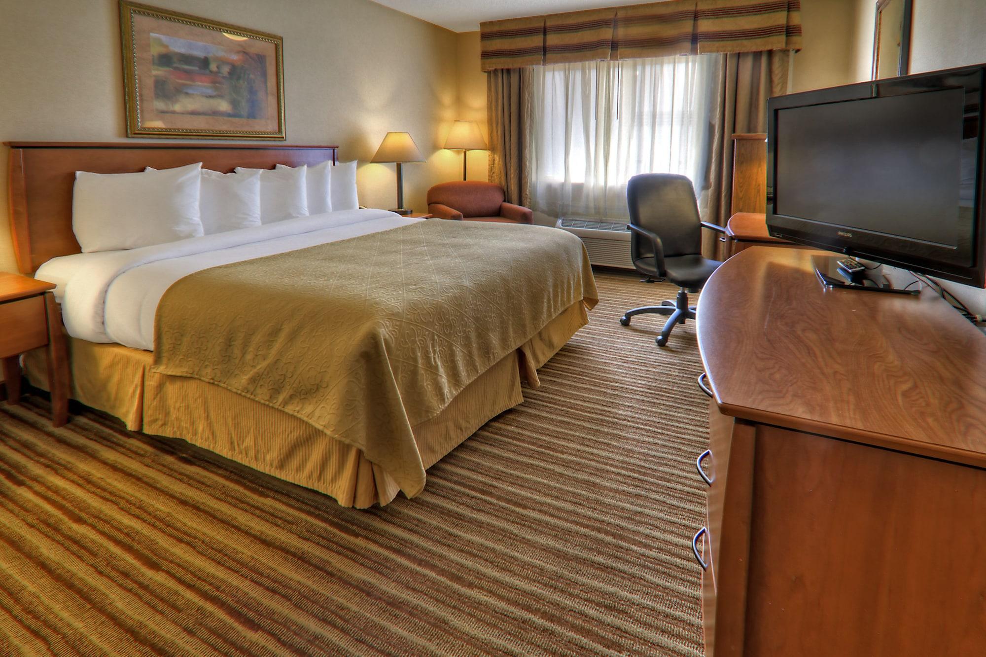 Quality Inn & Suites Туин-Фолс Экстерьер фото