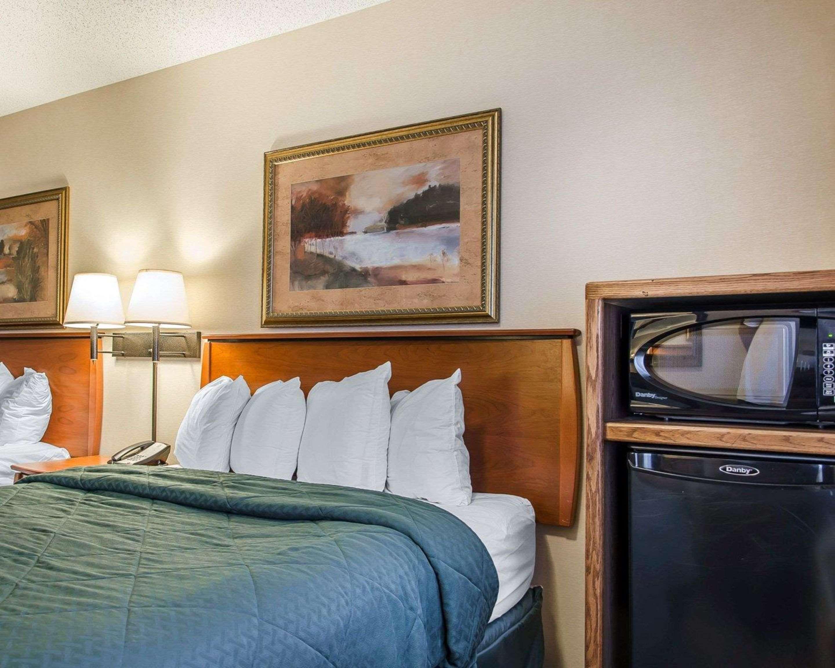 Quality Inn & Suites Туин-Фолс Экстерьер фото