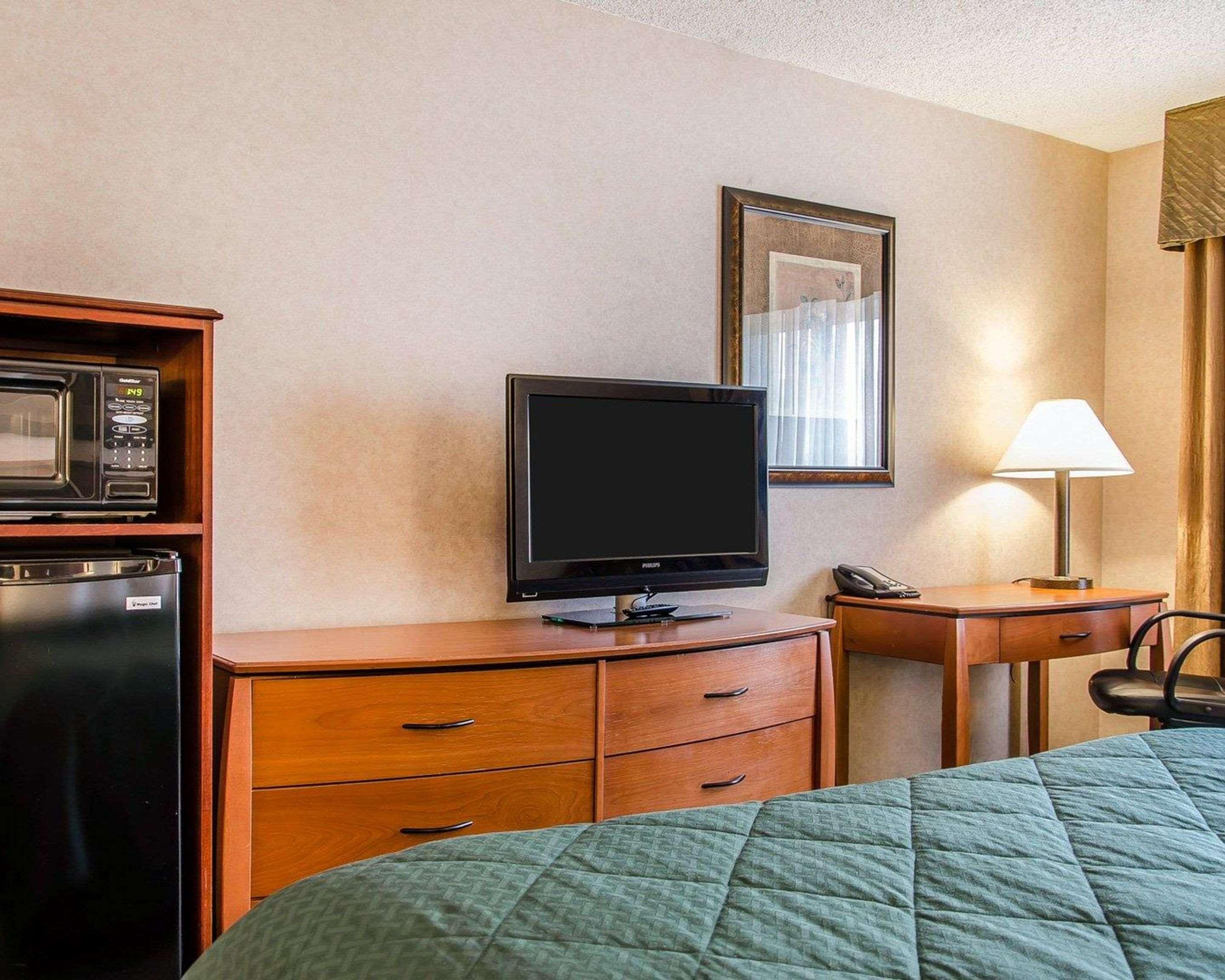 Quality Inn & Suites Туин-Фолс Экстерьер фото