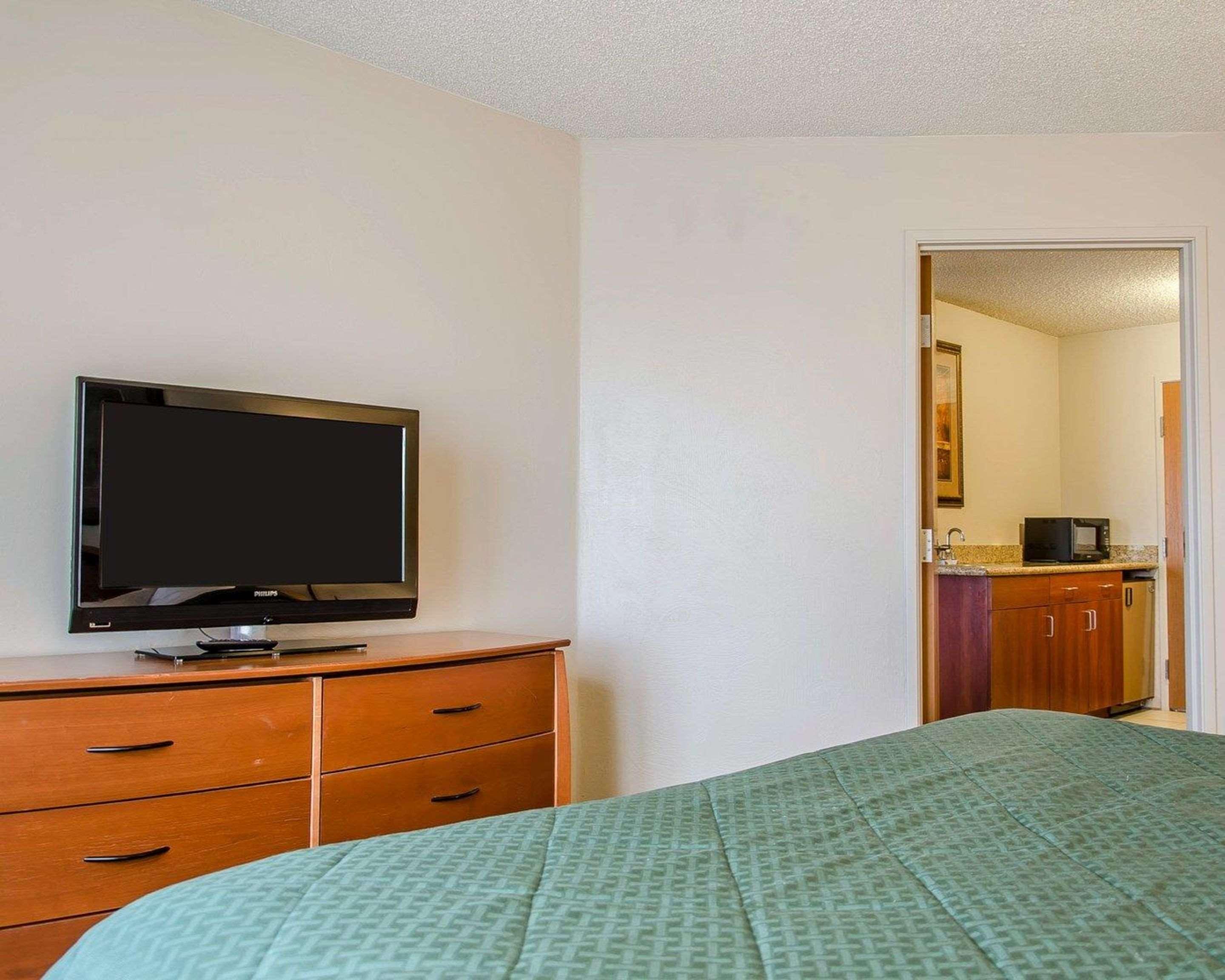 Quality Inn & Suites Туин-Фолс Экстерьер фото