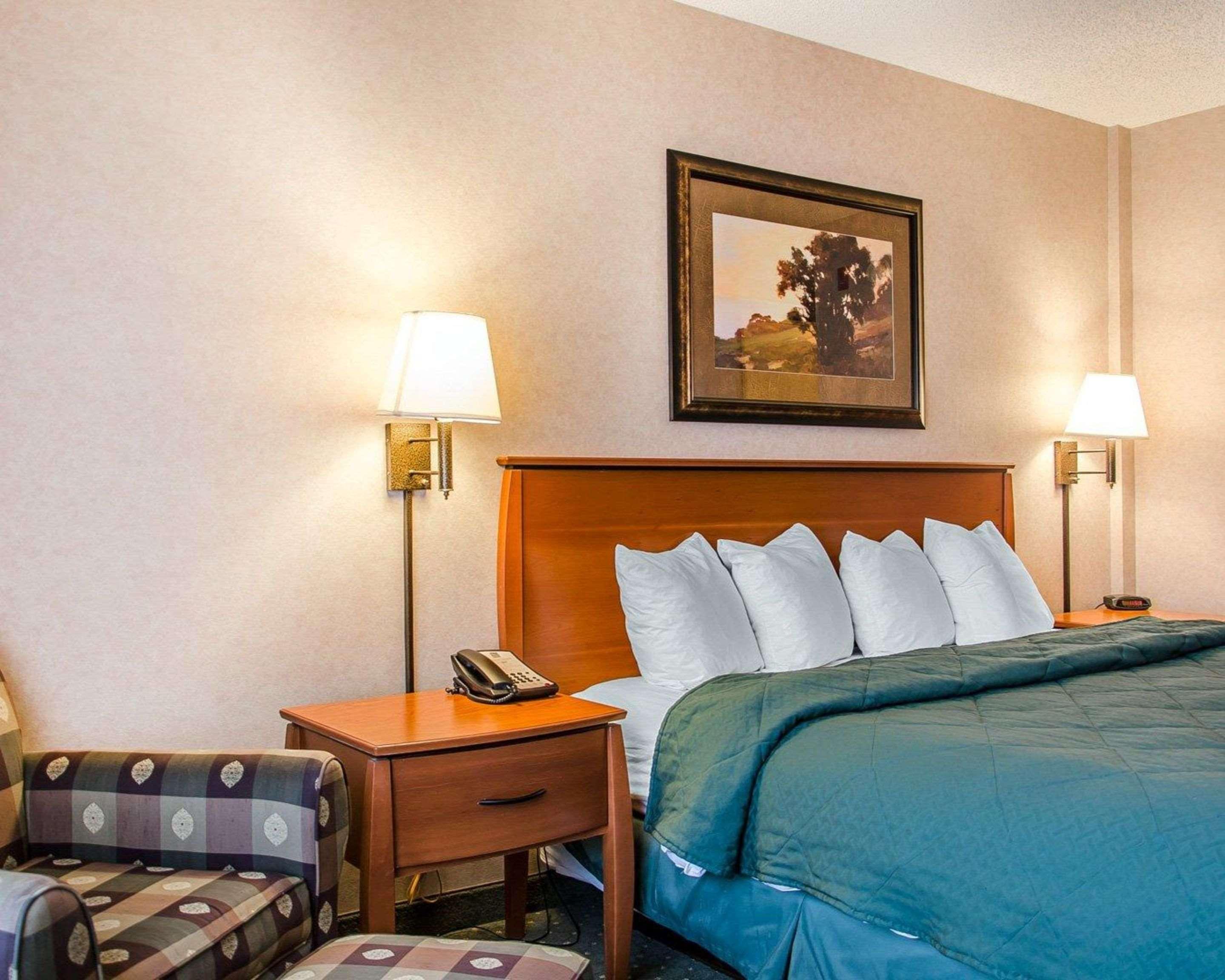 Quality Inn & Suites Туин-Фолс Экстерьер фото
