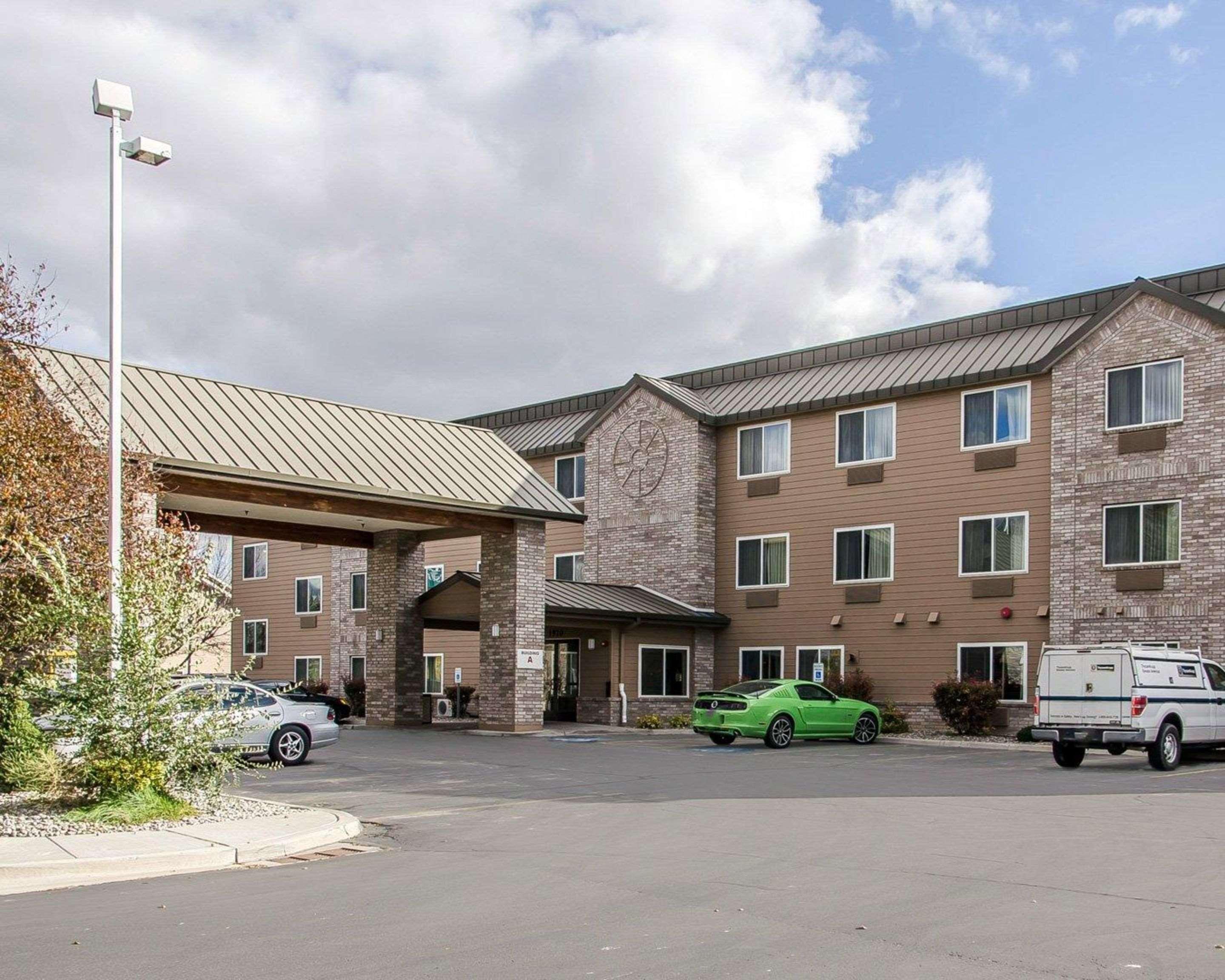 Quality Inn & Suites Туин-Фолс Экстерьер фото