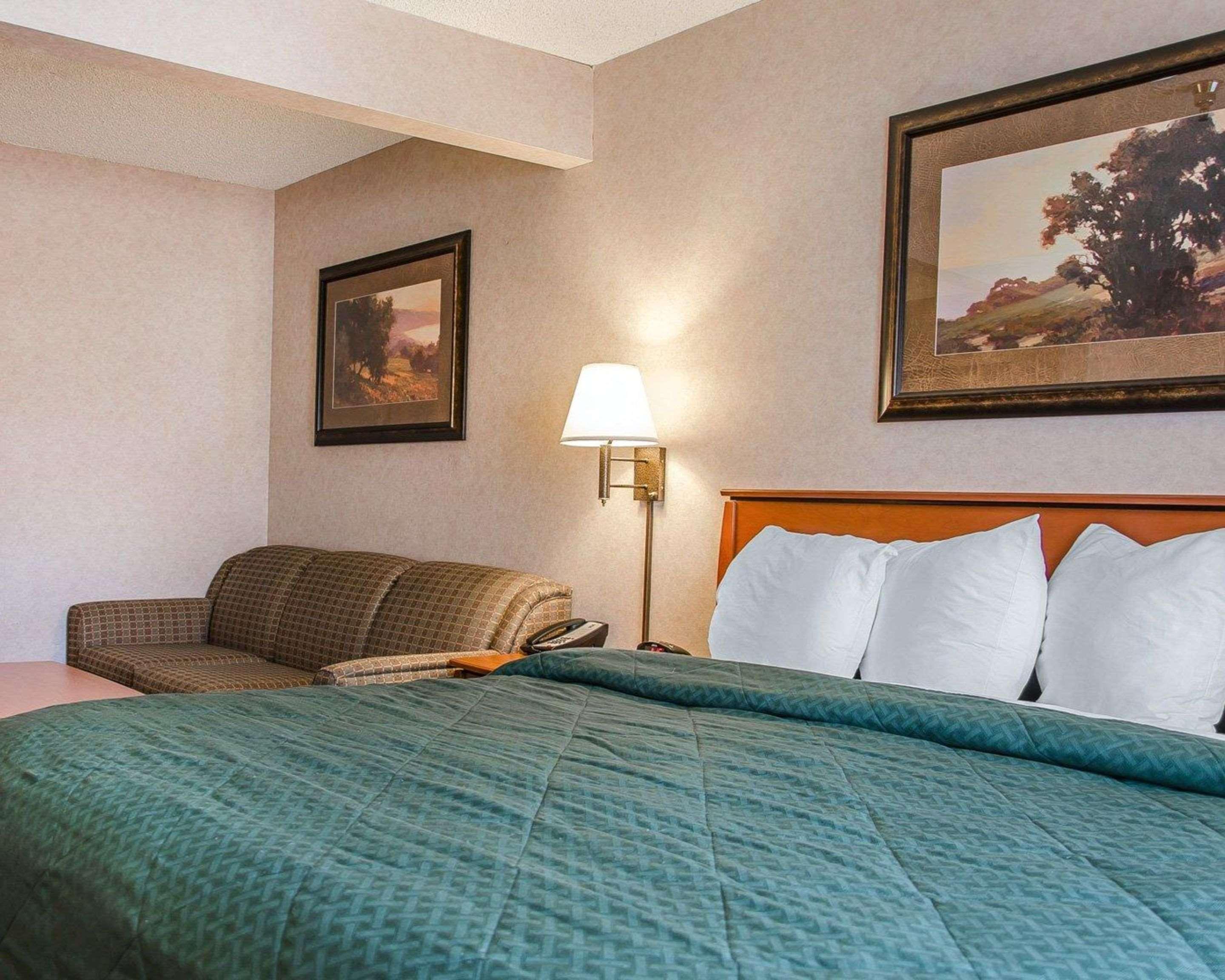Quality Inn & Suites Туин-Фолс Экстерьер фото