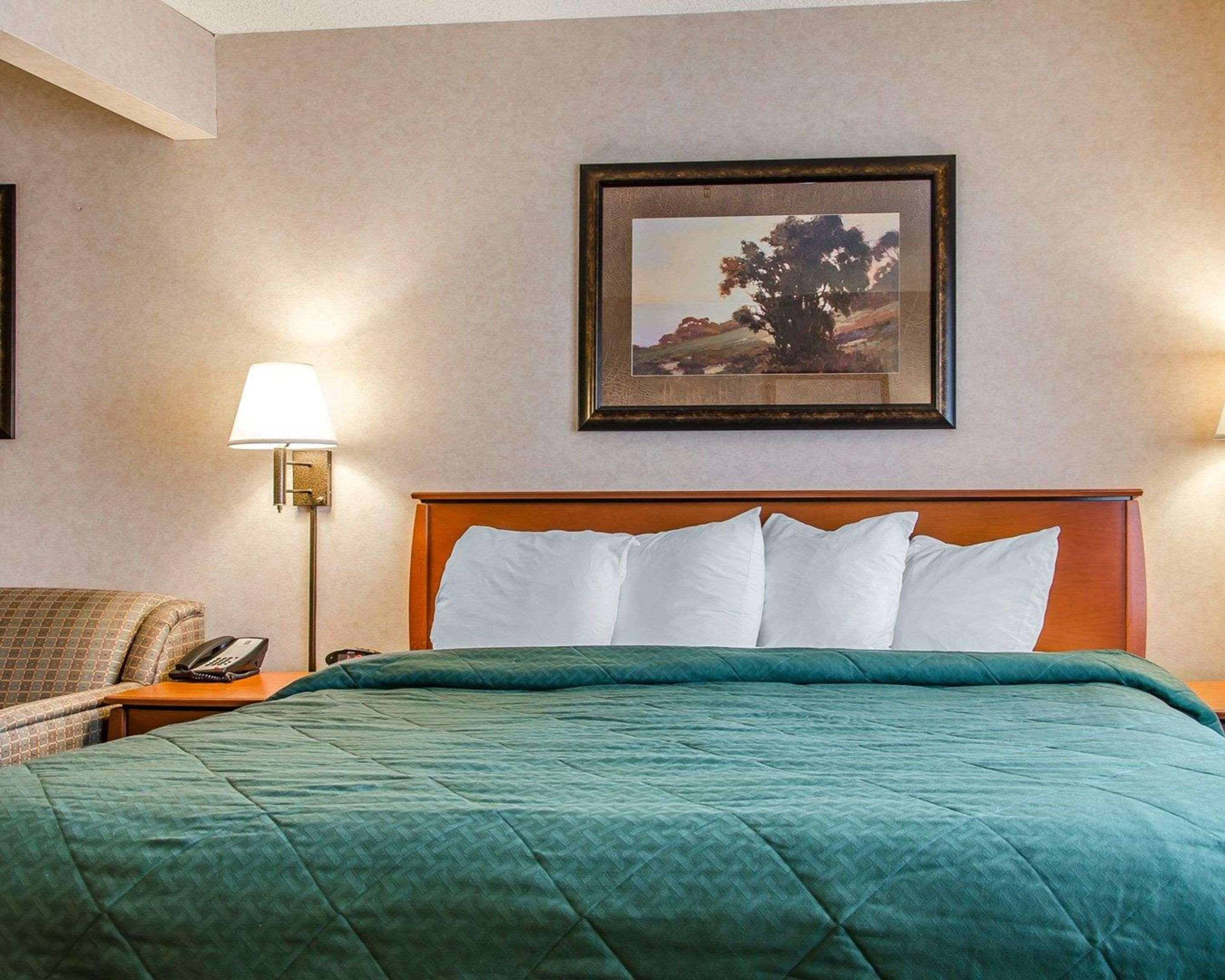 Quality Inn & Suites Туин-Фолс Экстерьер фото