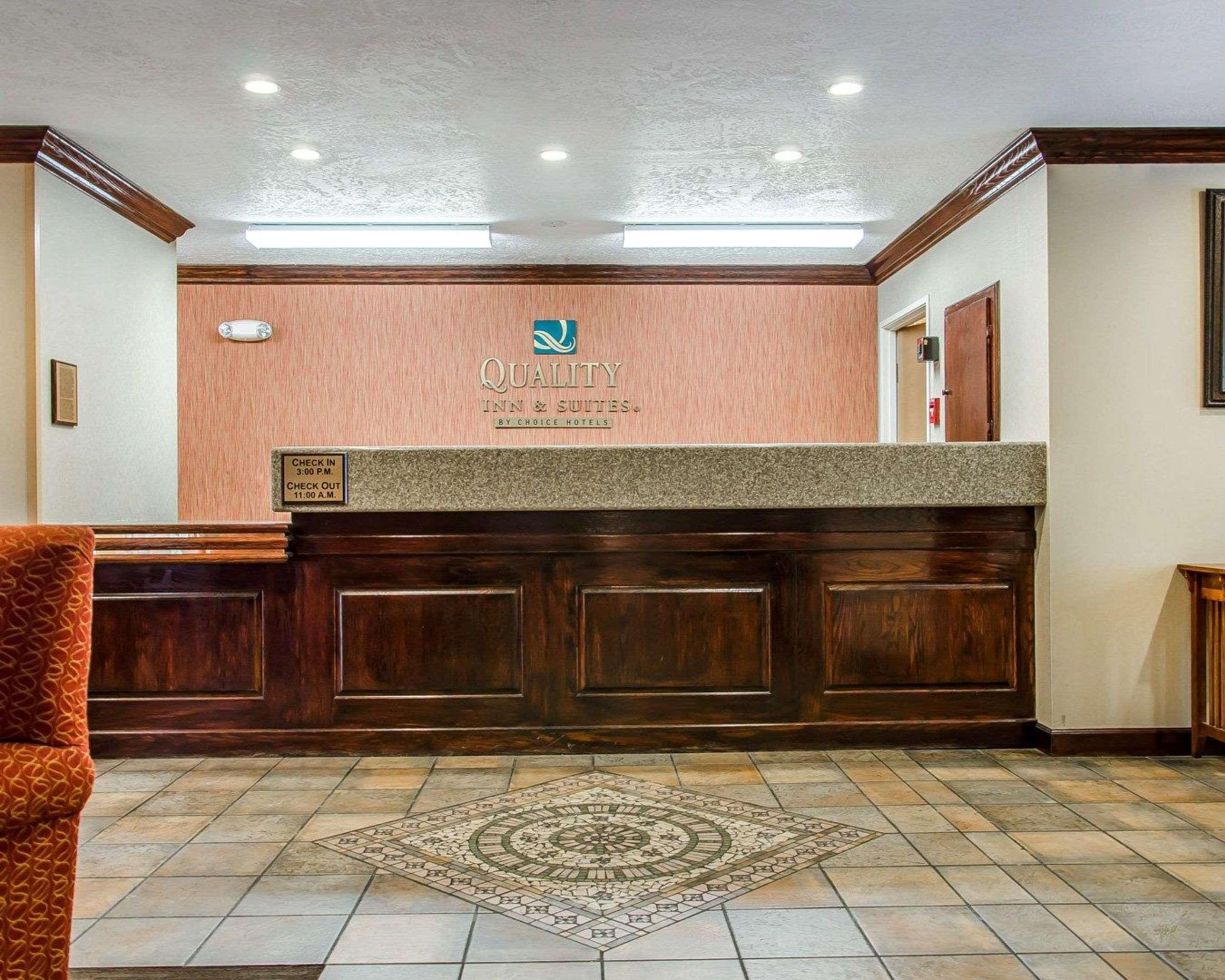Quality Inn & Suites Туин-Фолс Экстерьер фото