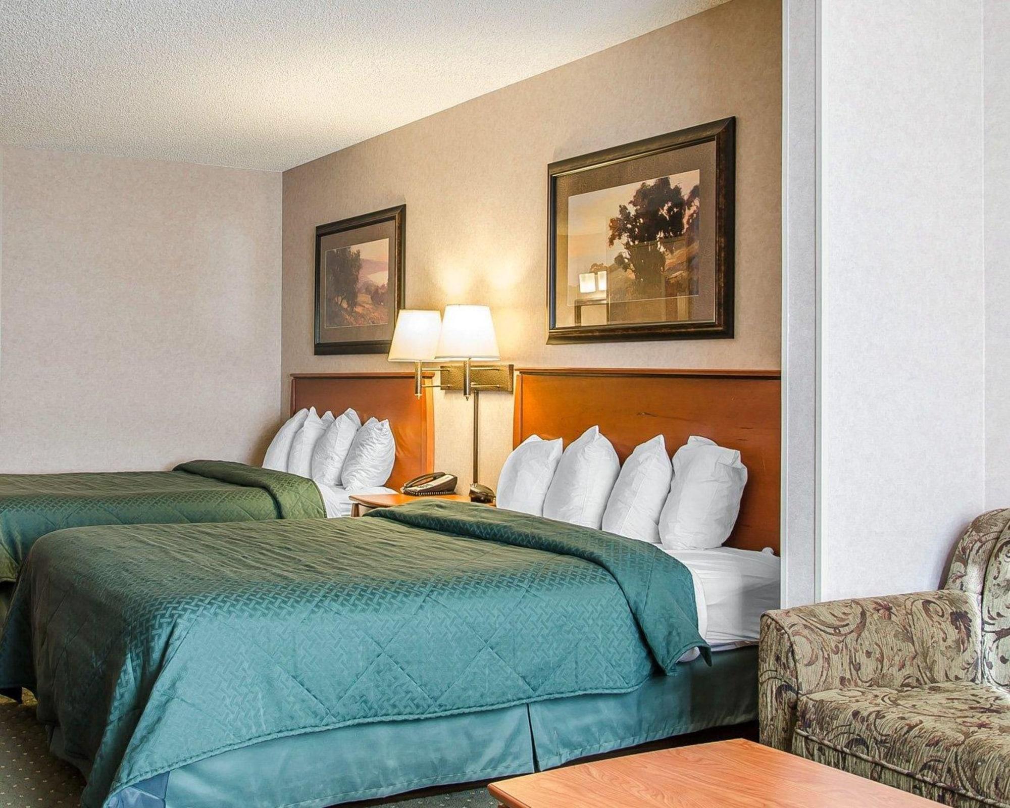 Quality Inn & Suites Туин-Фолс Экстерьер фото