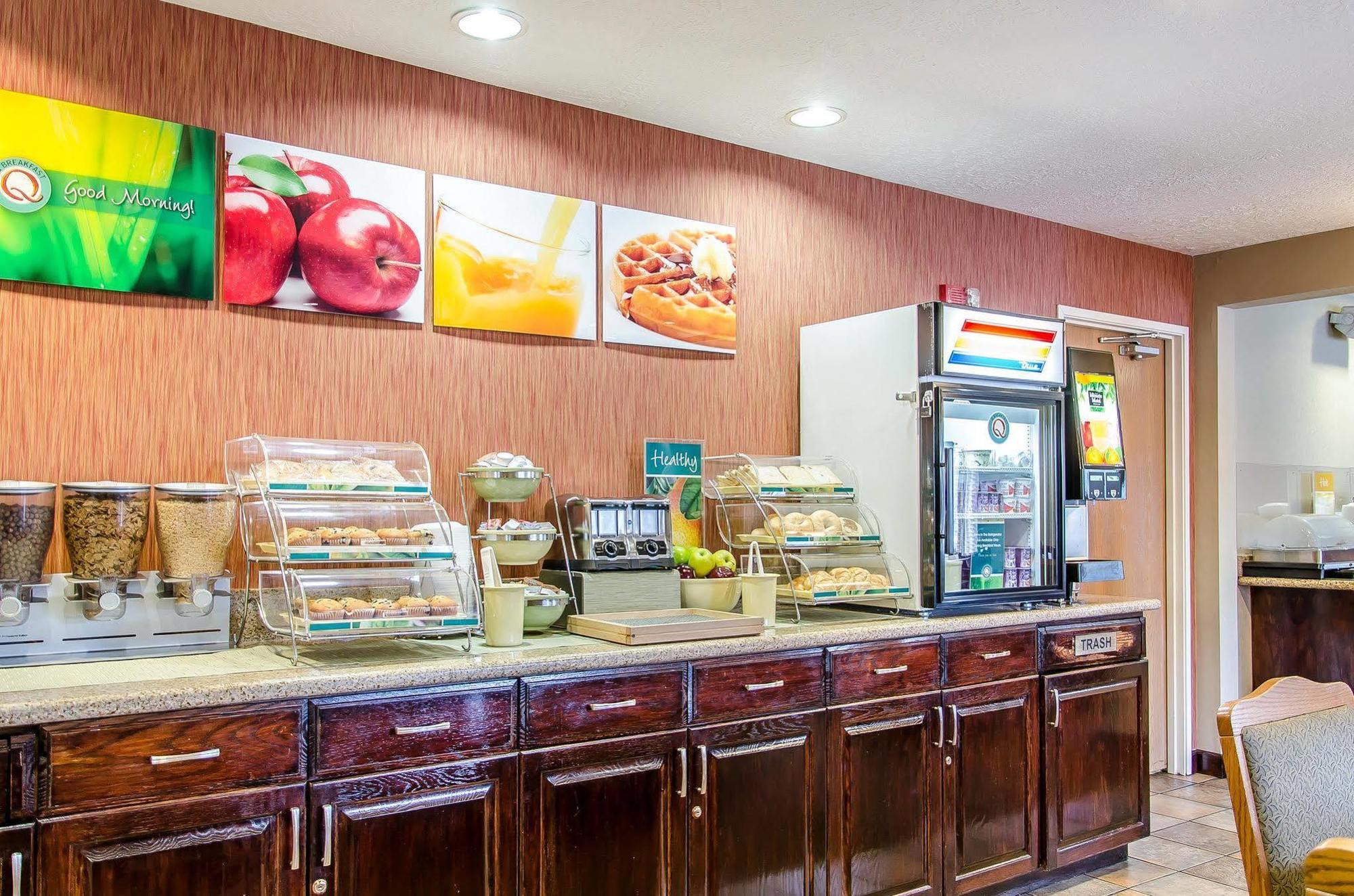 Quality Inn & Suites Туин-Фолс Экстерьер фото
