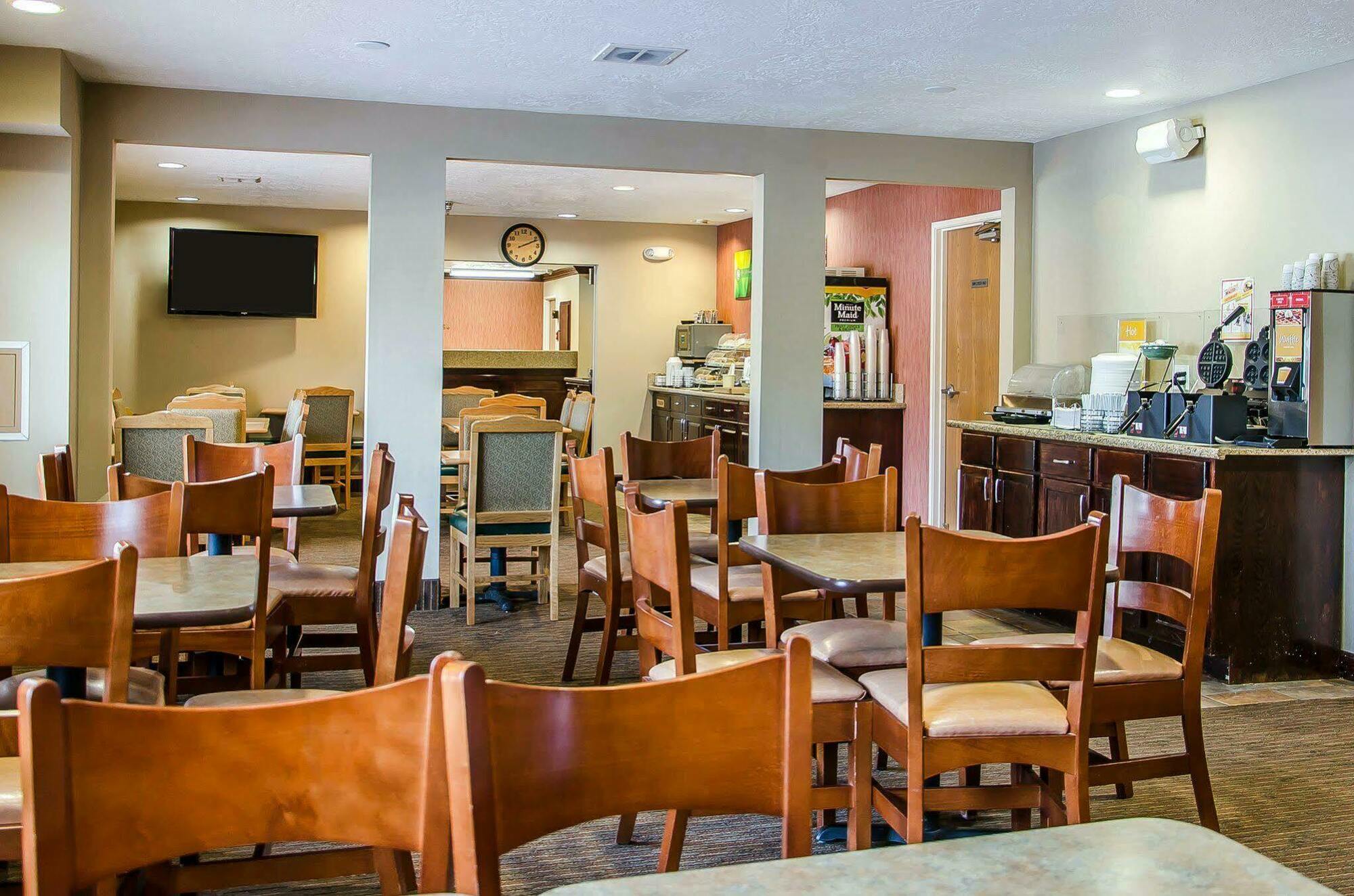 Quality Inn & Suites Туин-Фолс Экстерьер фото
